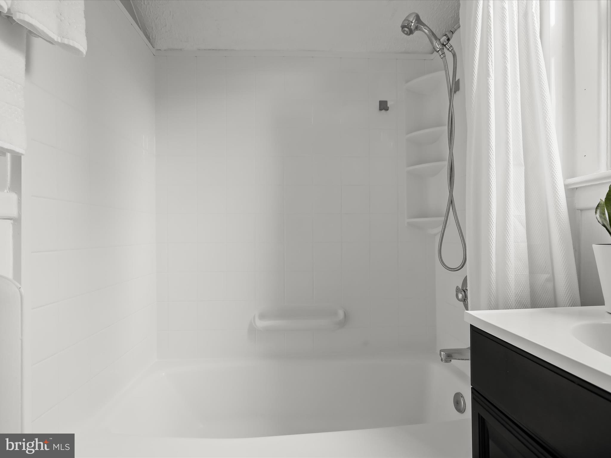 ACADEMY HEIGHTS - Residential