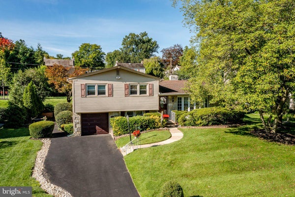 243 COWBELL RD, WILLOW GROVE, PA 19090 - Image cfdda2a85b87ee4c9771b83c9ec85448/548401807
