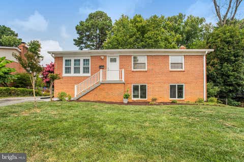 Photo of 4712 Kilbane Road, WOODBRIDGE, VA 22193 (MLS # VAPW2126460)