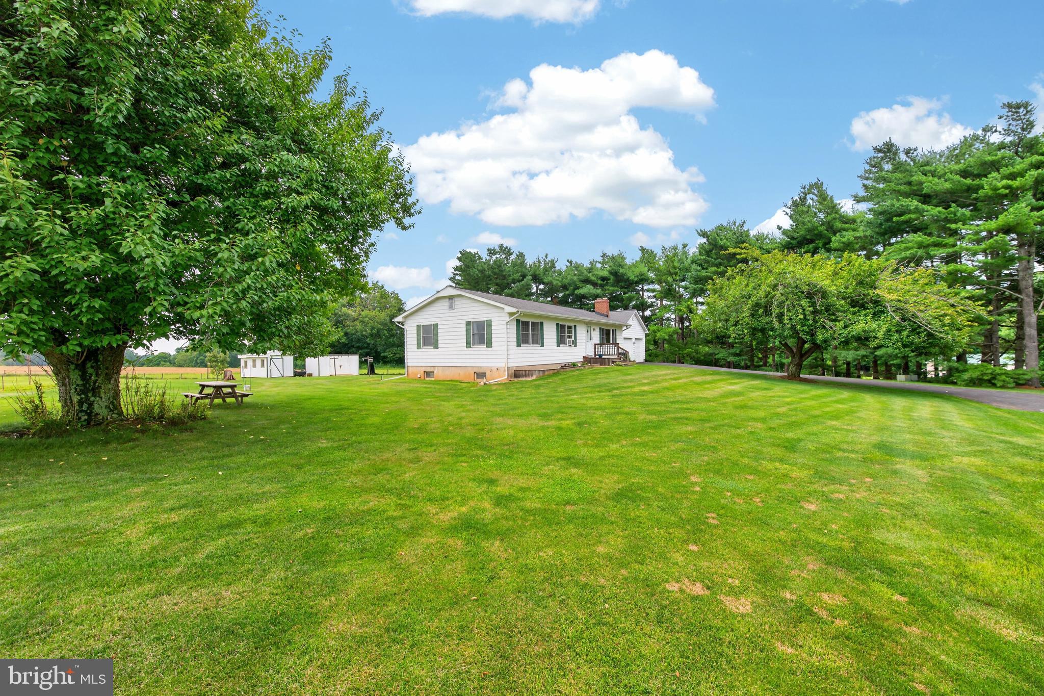 13835 HOWARD ROAD