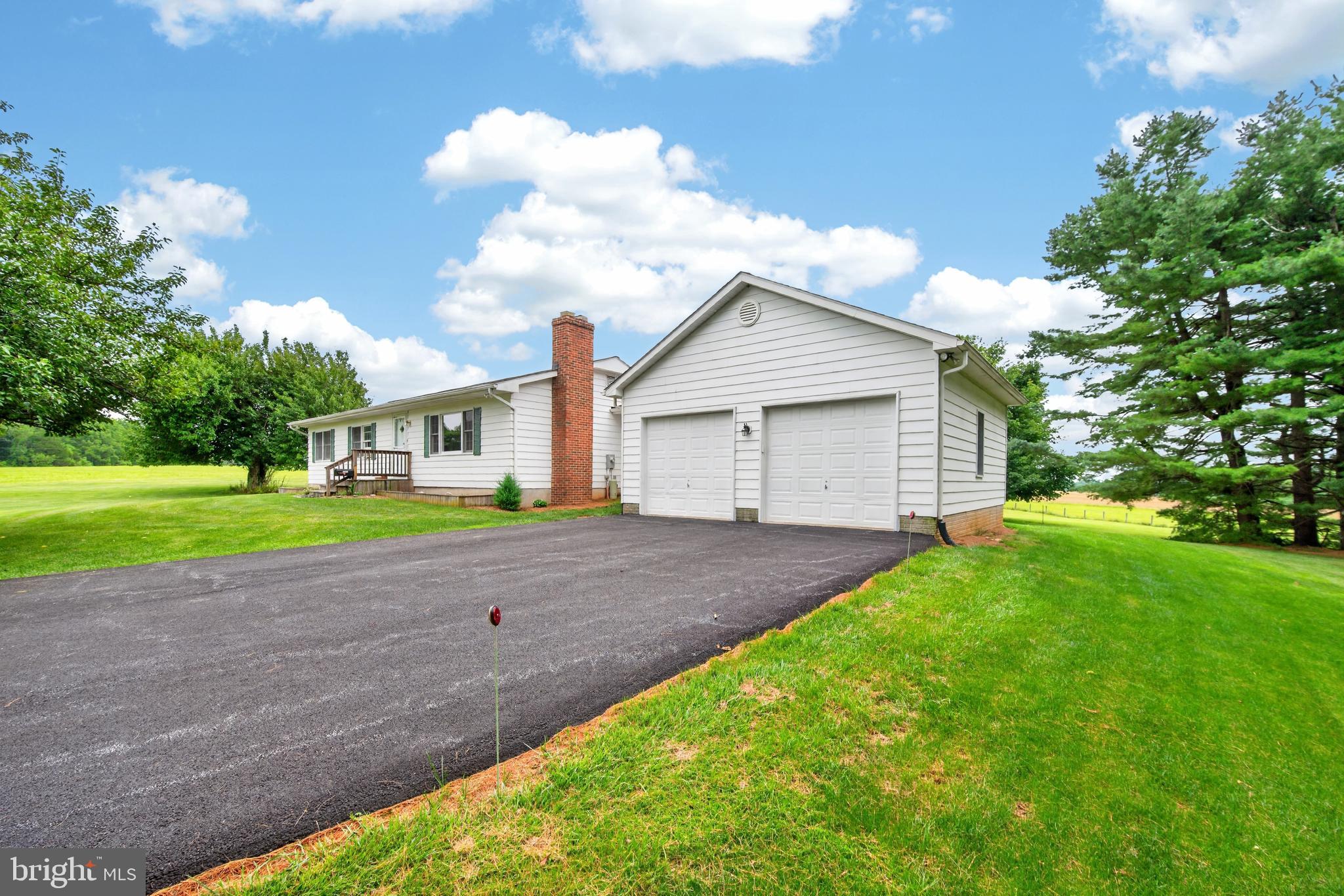 13835 HOWARD ROAD