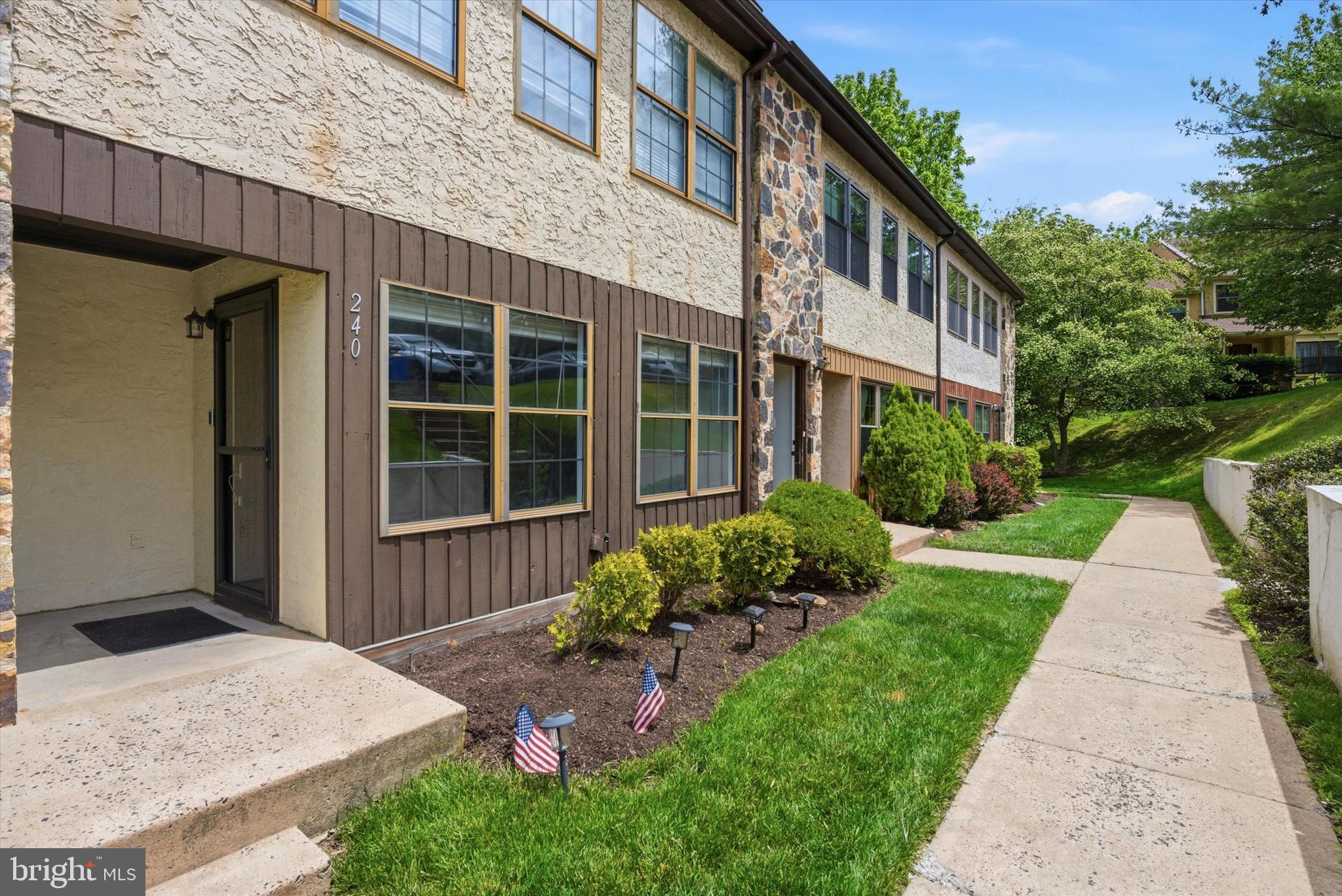 240 SMALLWOOD COURT