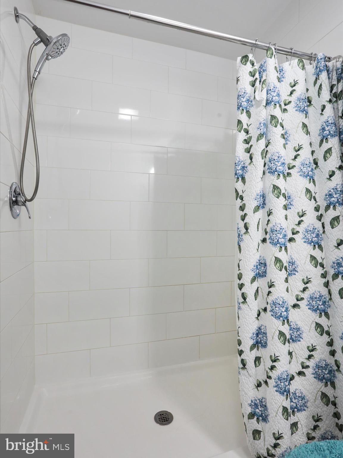 RED HILL - Residential