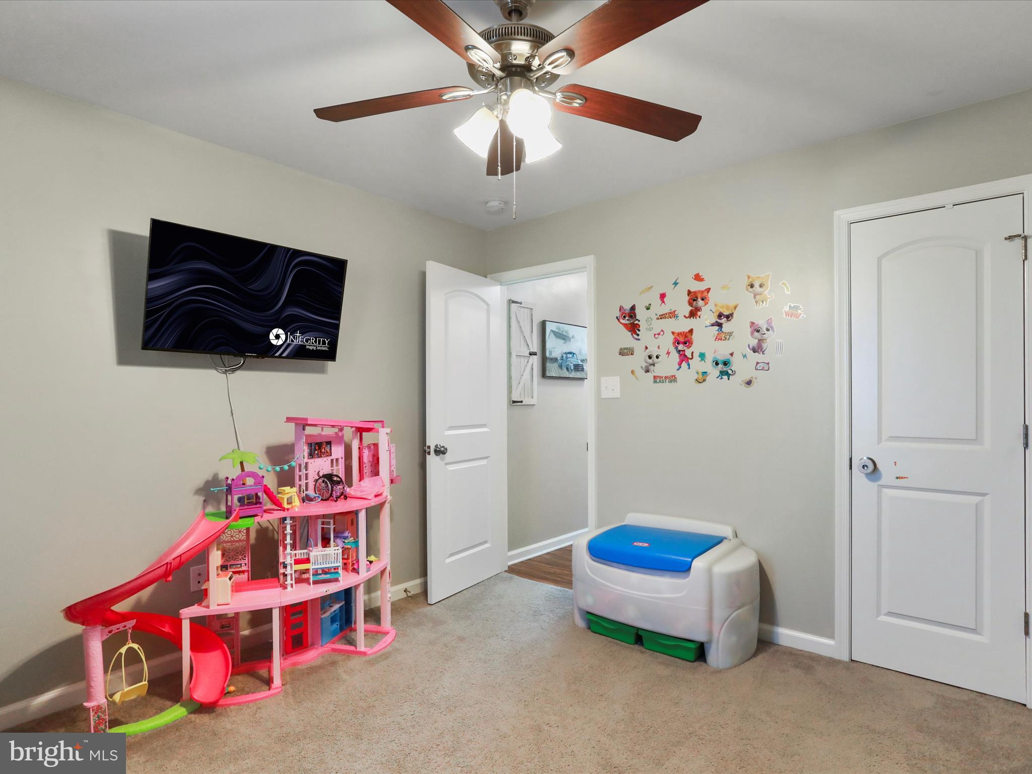 RED HILL - Residential