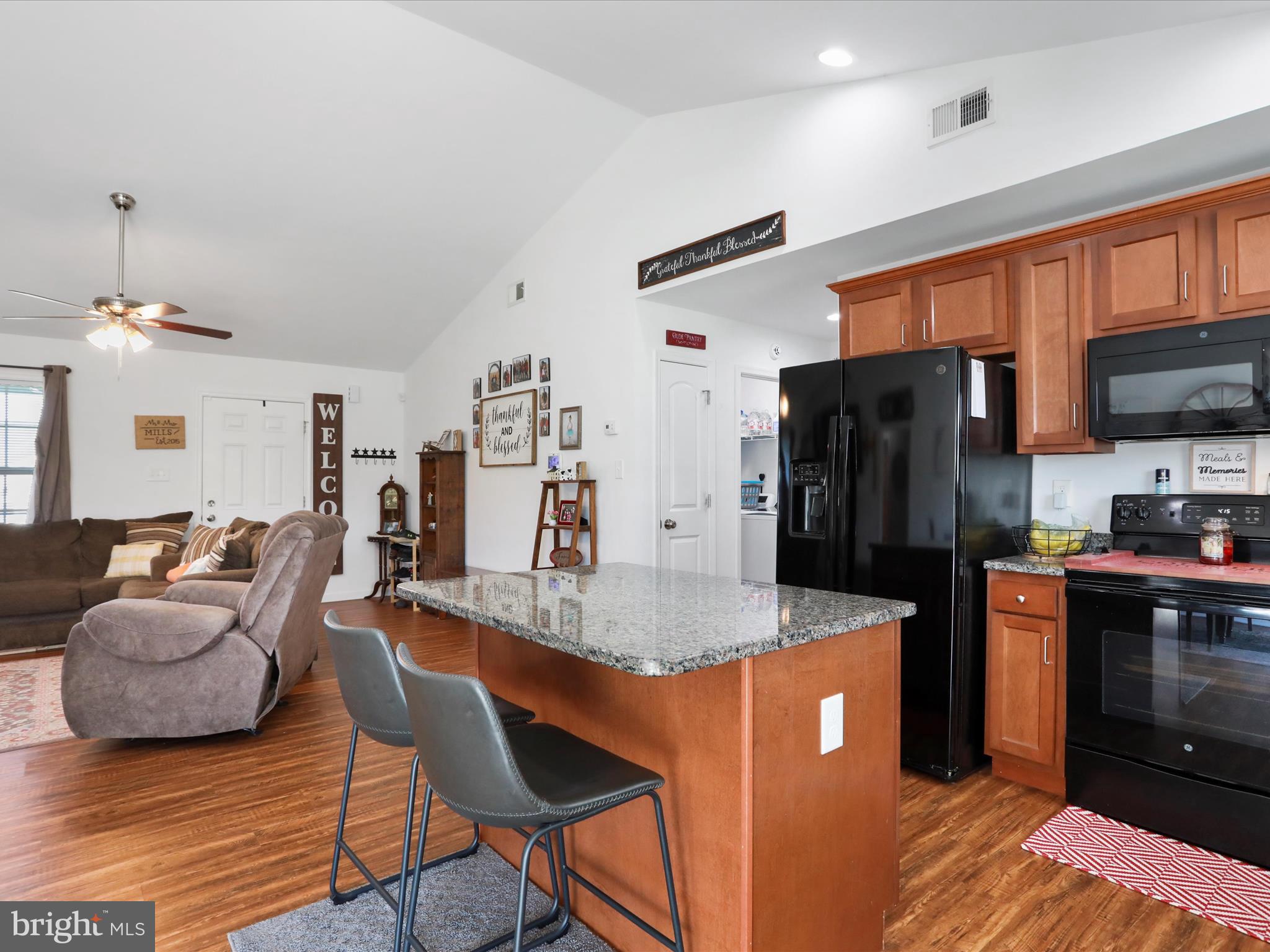 RED HILL - Residential