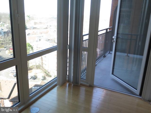 ONE PARK CREST - Residential Lease