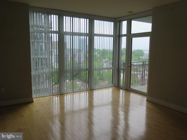 ONE PARK CREST - Residential Lease