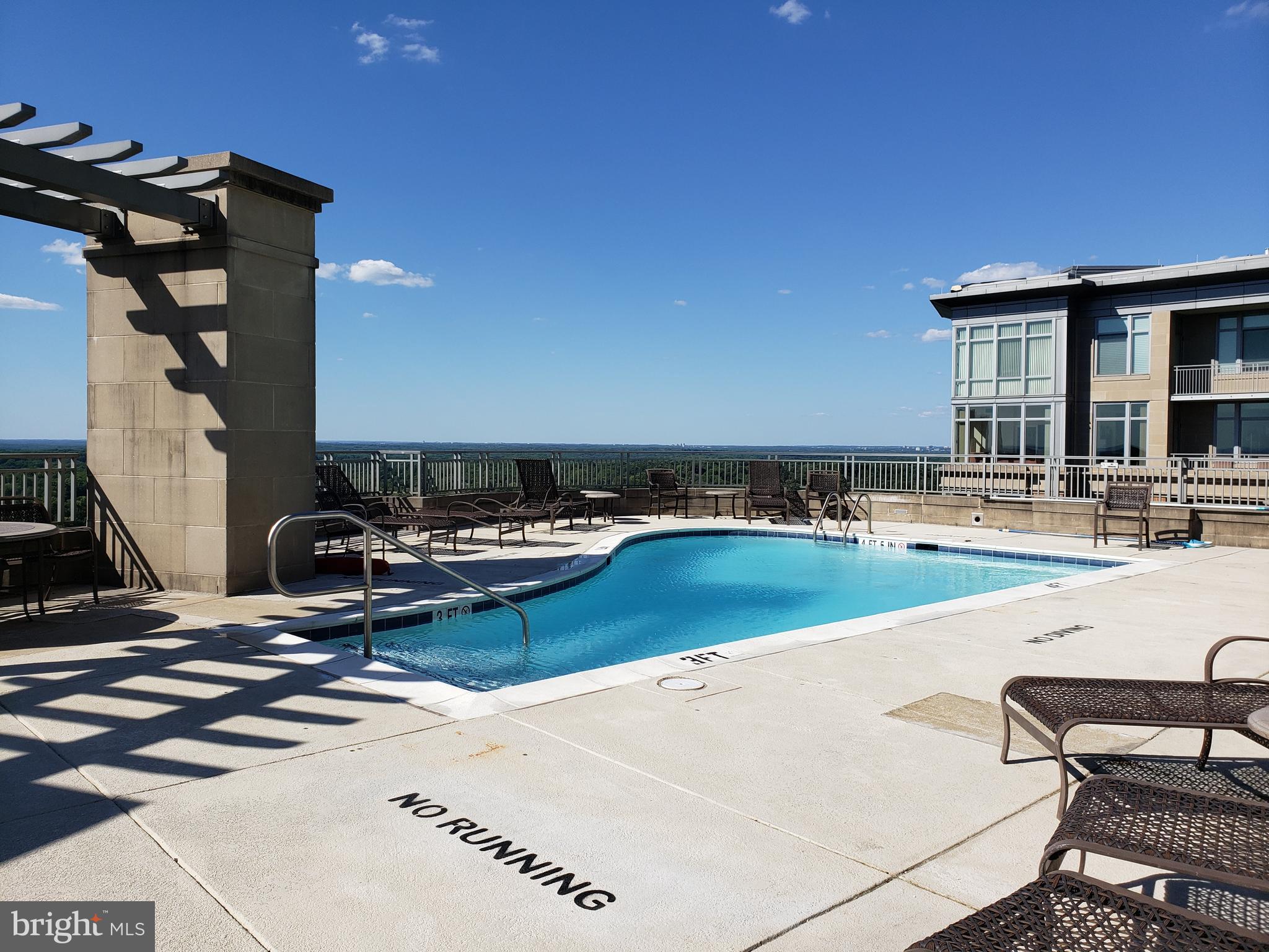 ONE PARK CREST - Residential Lease