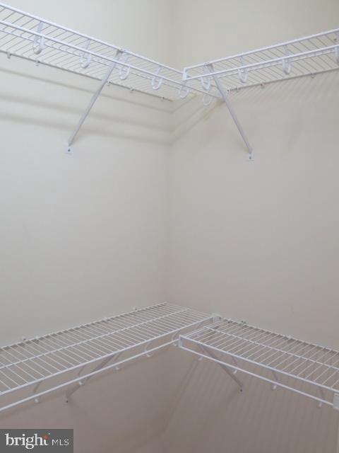 ONE PARK CREST - Residential Lease