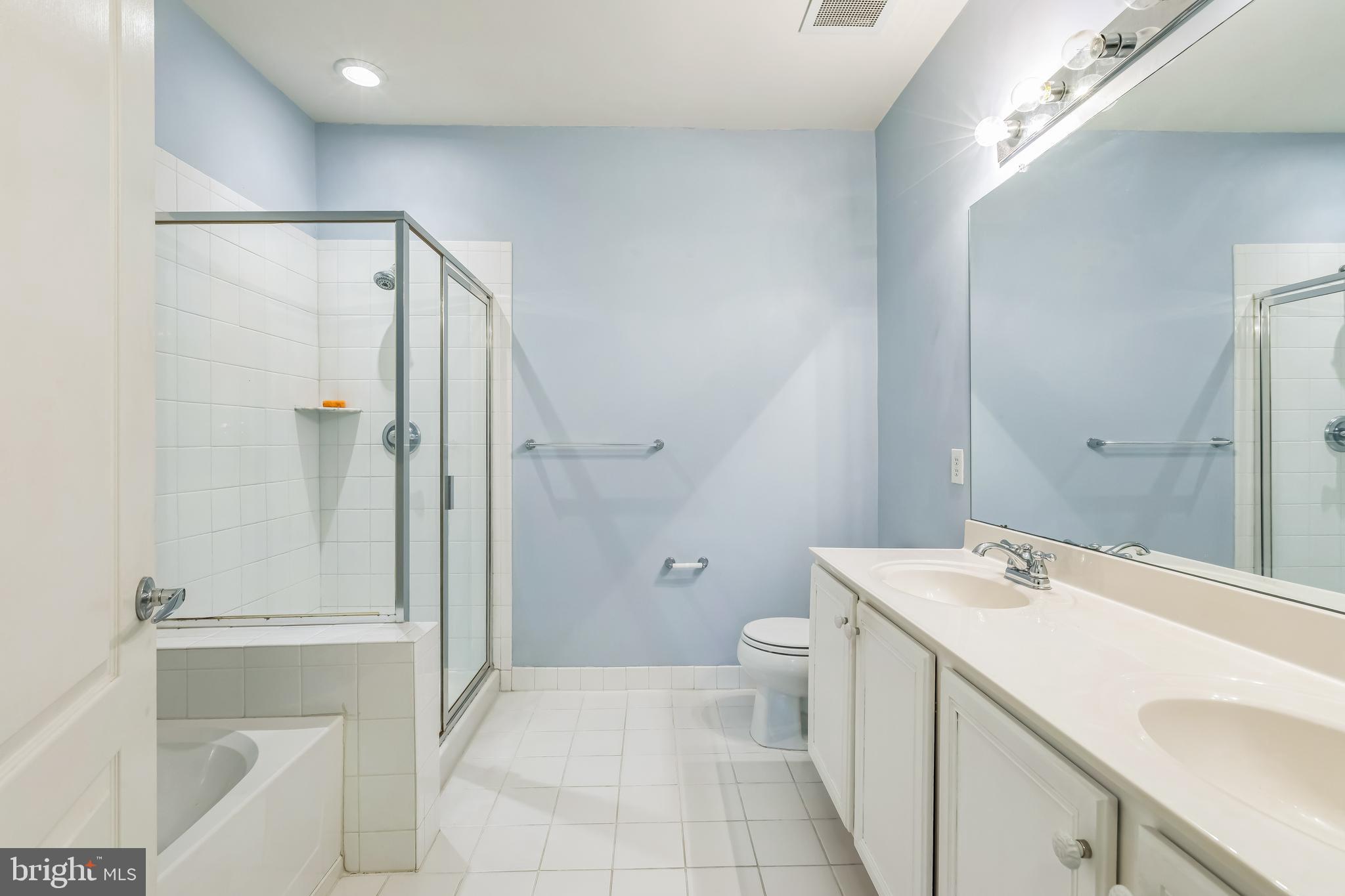 THE GRANDE AT RIVERVIEW - Residential