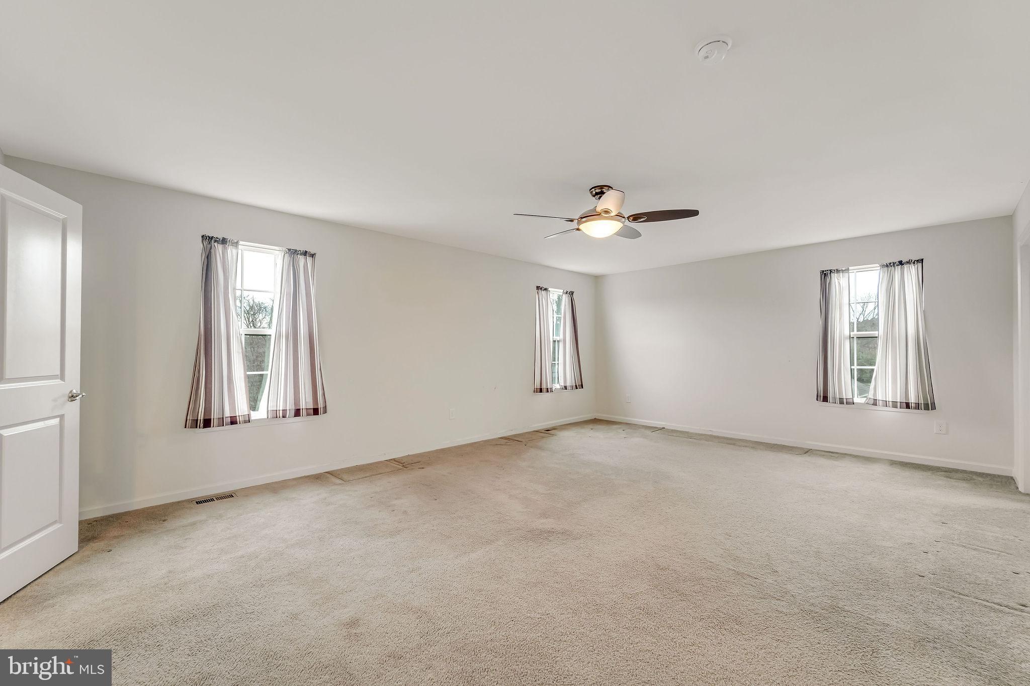 LUMS POND ESTATES - Residential