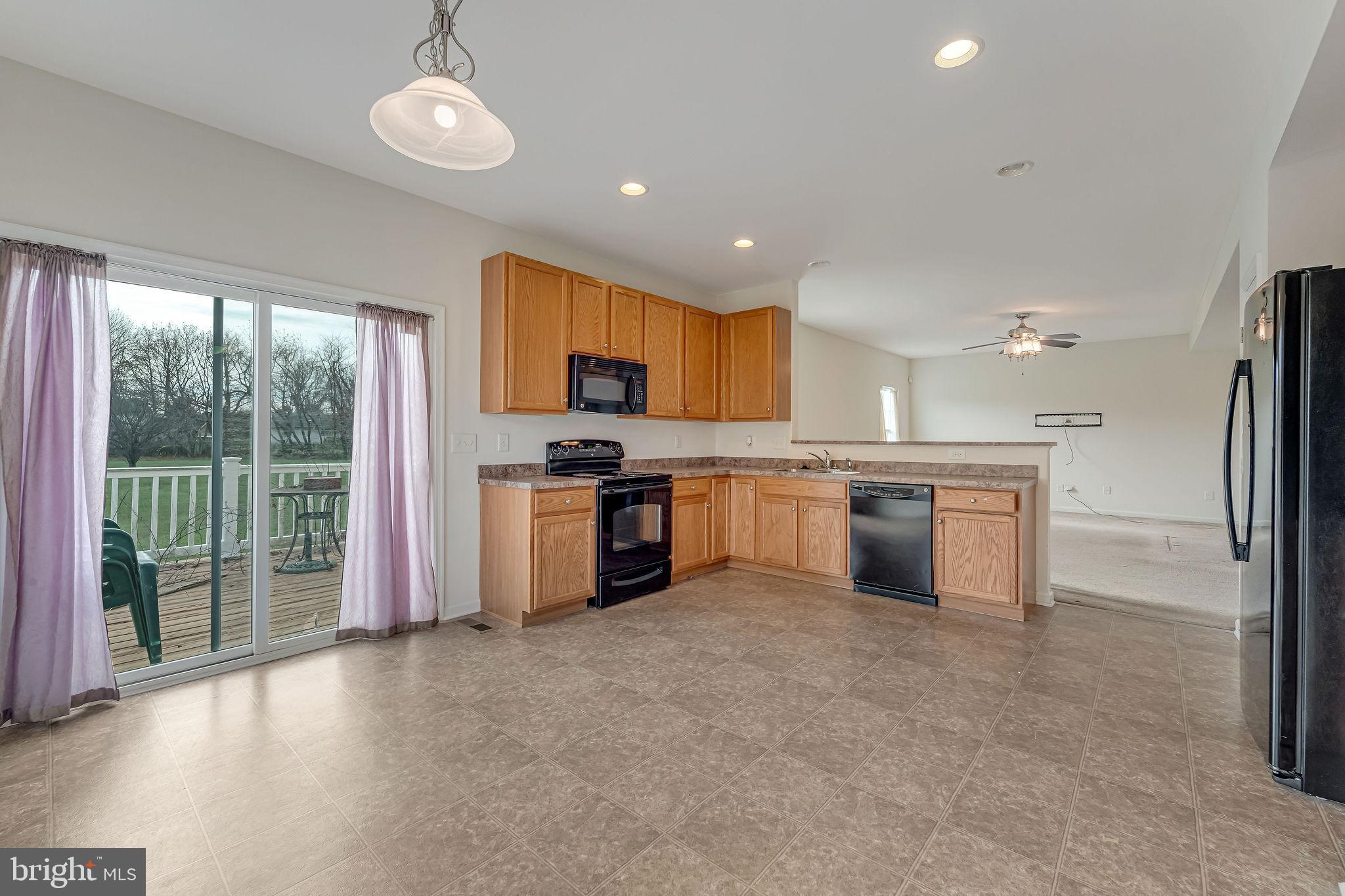 LUMS POND ESTATES - Residential