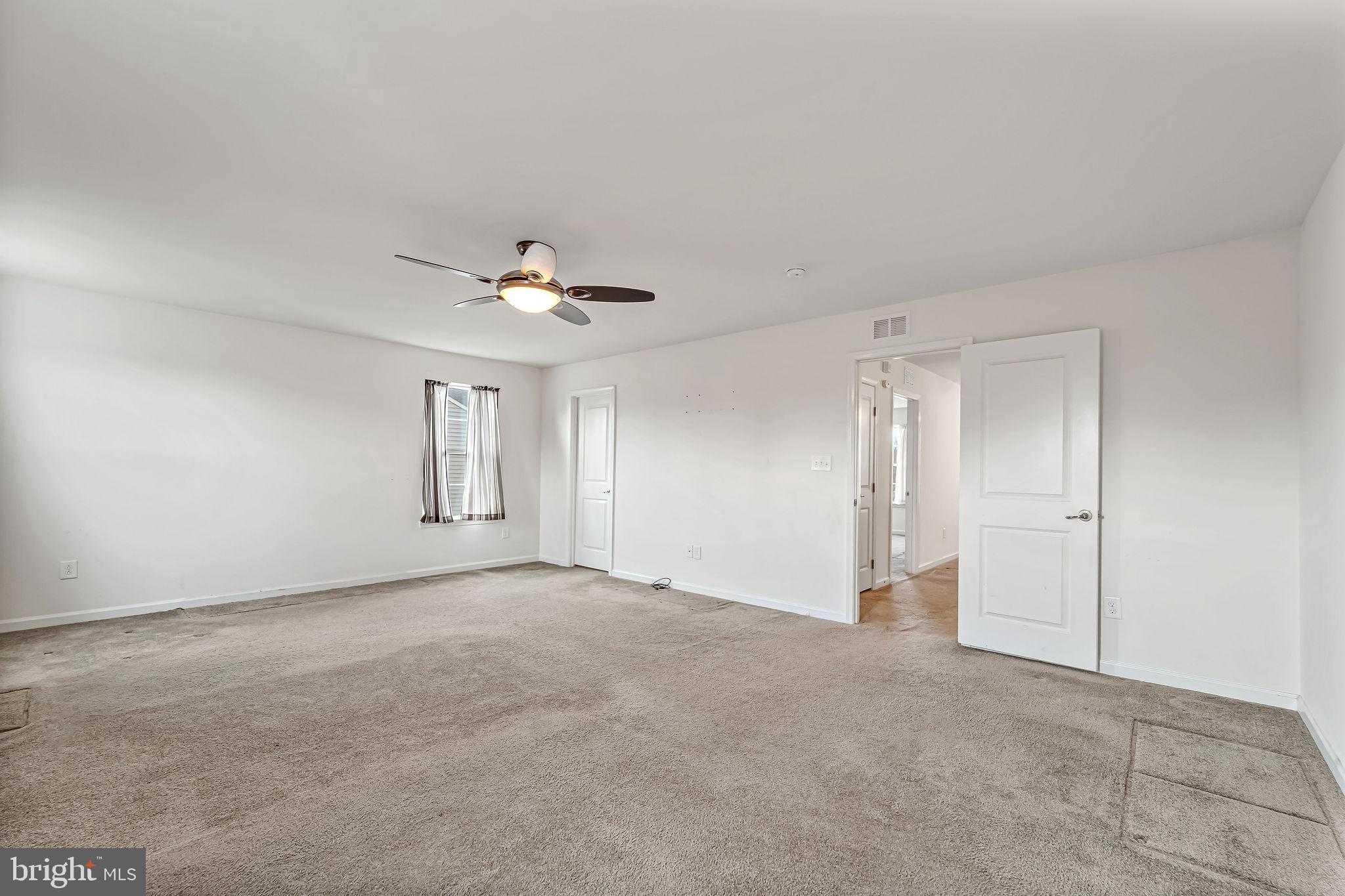 LUMS POND ESTATES - Residential