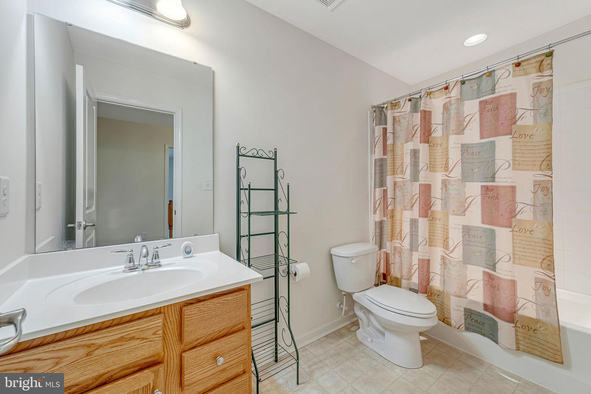 LUMS POND ESTATES - Residential