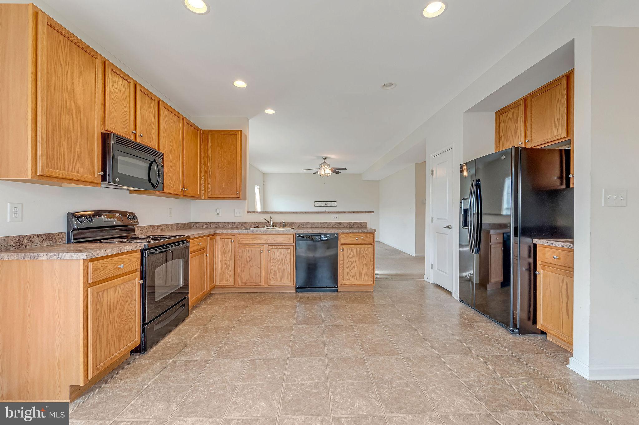 LUMS POND ESTATES - Residential