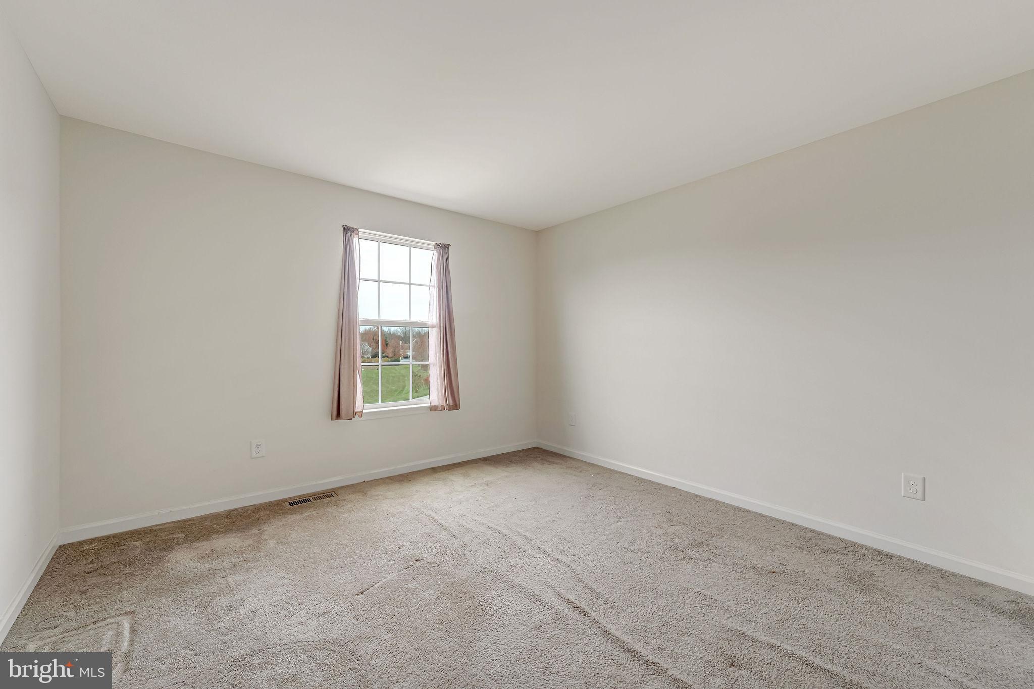 LUMS POND ESTATES - Residential