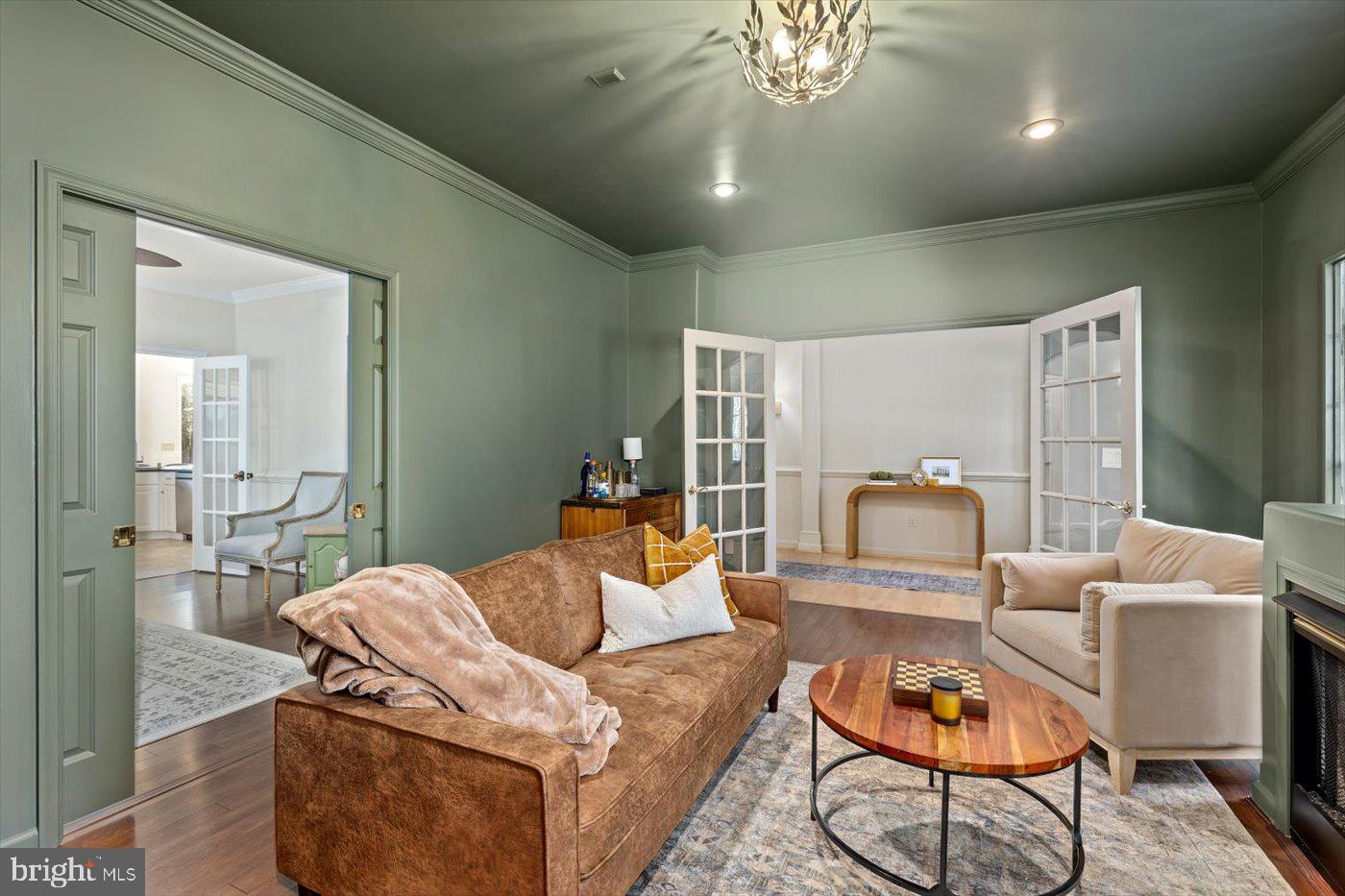 NEW MARKET EAST - Residential