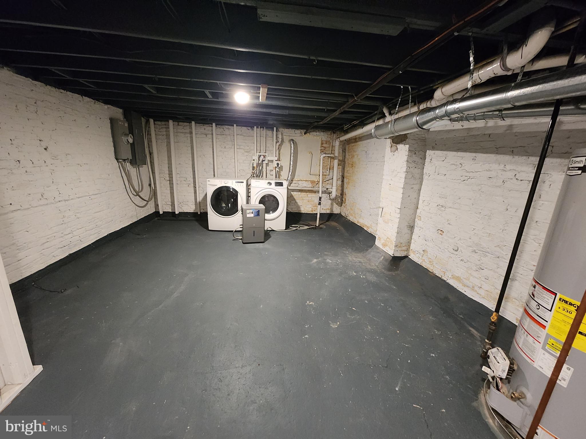 MADISON PARK HISTORIC DISTRICT - Residential Lease