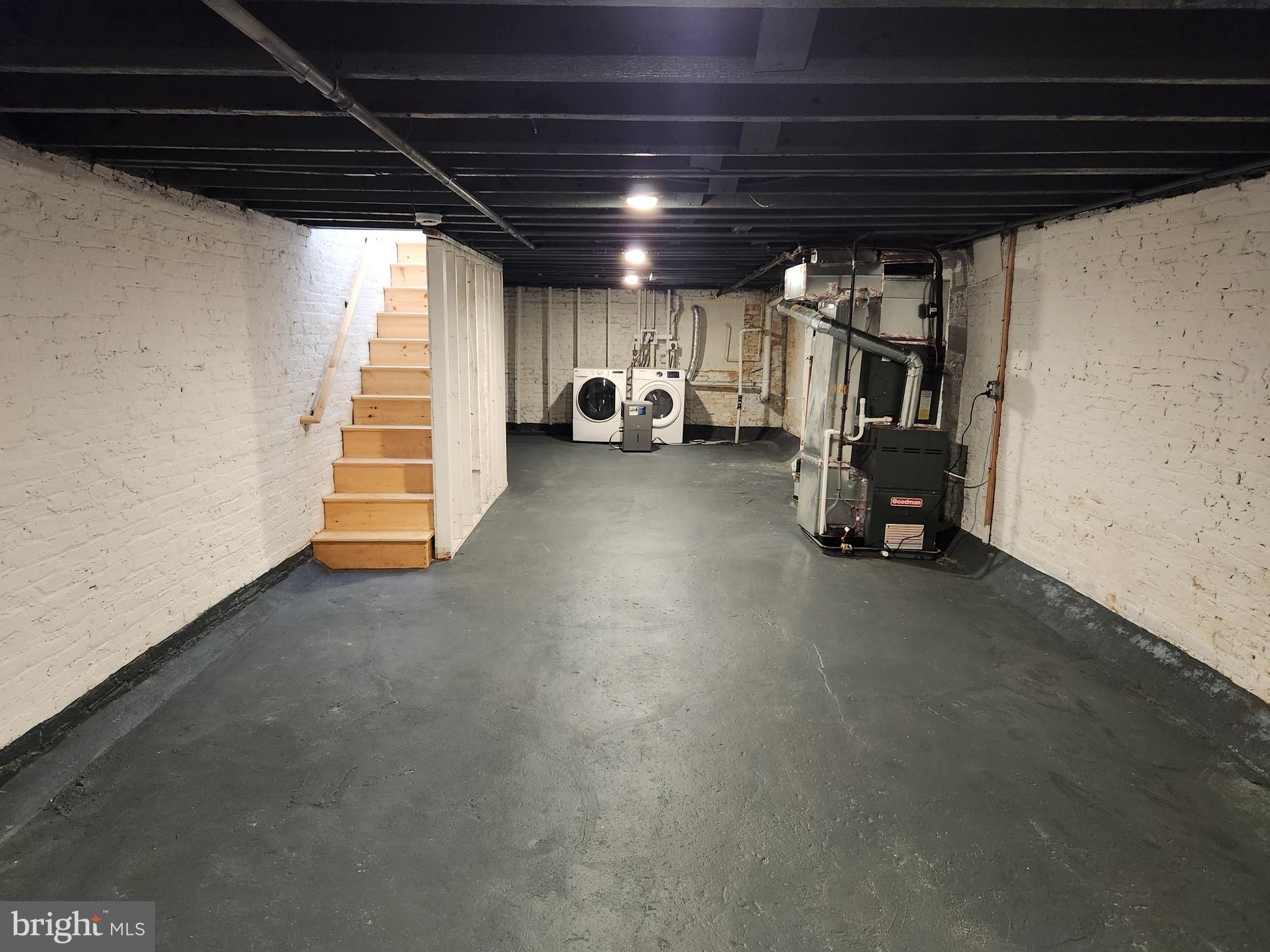 MADISON PARK HISTORIC DISTRICT - Residential Lease