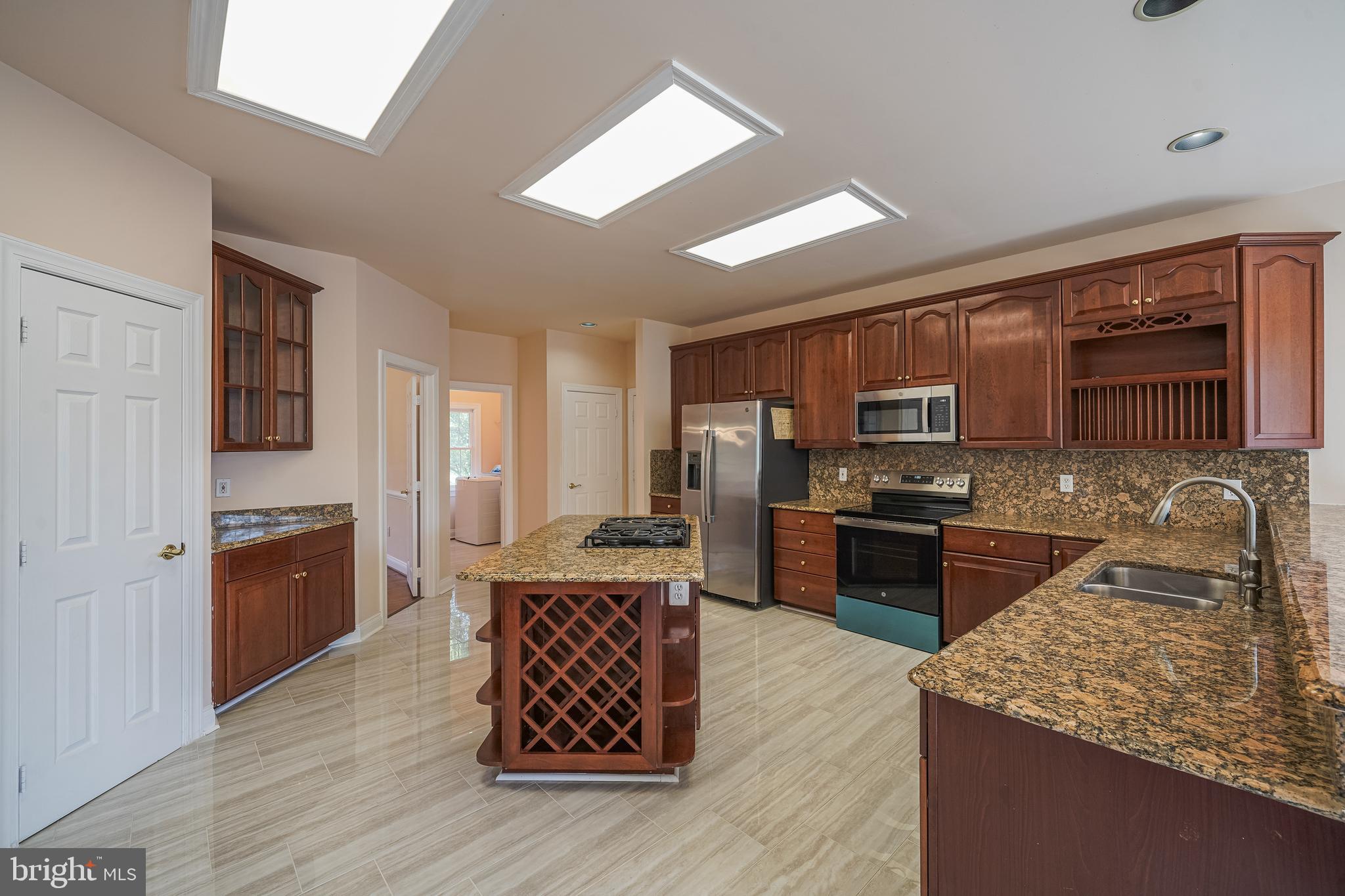 SMALLS NURSERY - Residential