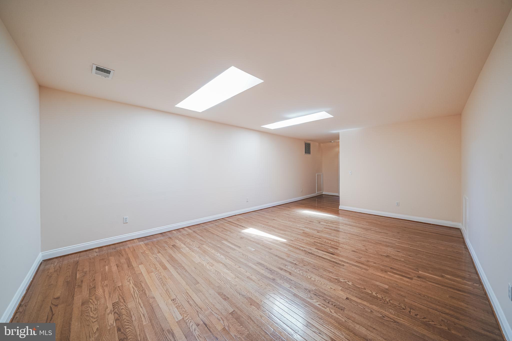 SMALLS NURSERY - Residential