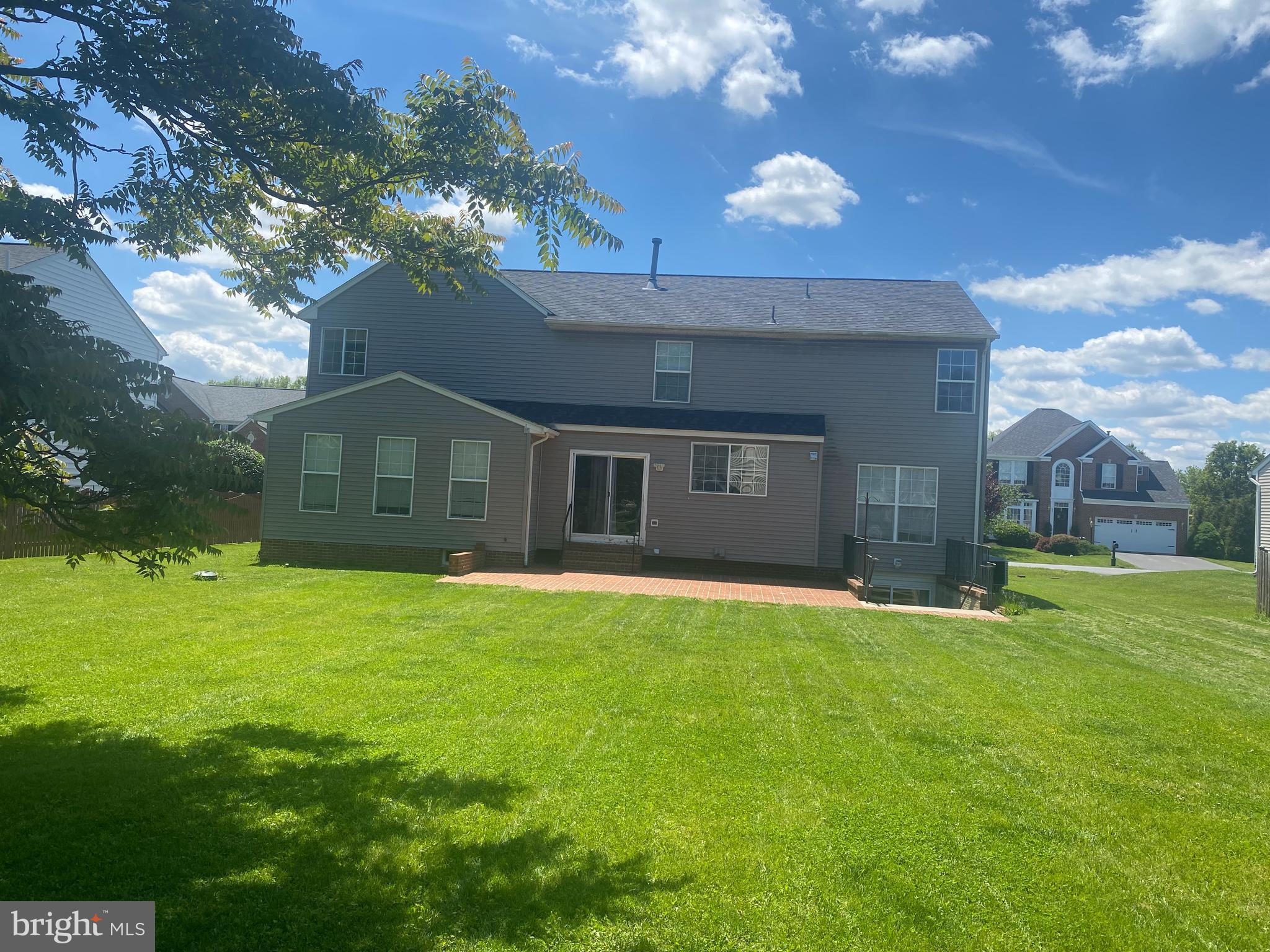 268 OAKMONT DRIVE