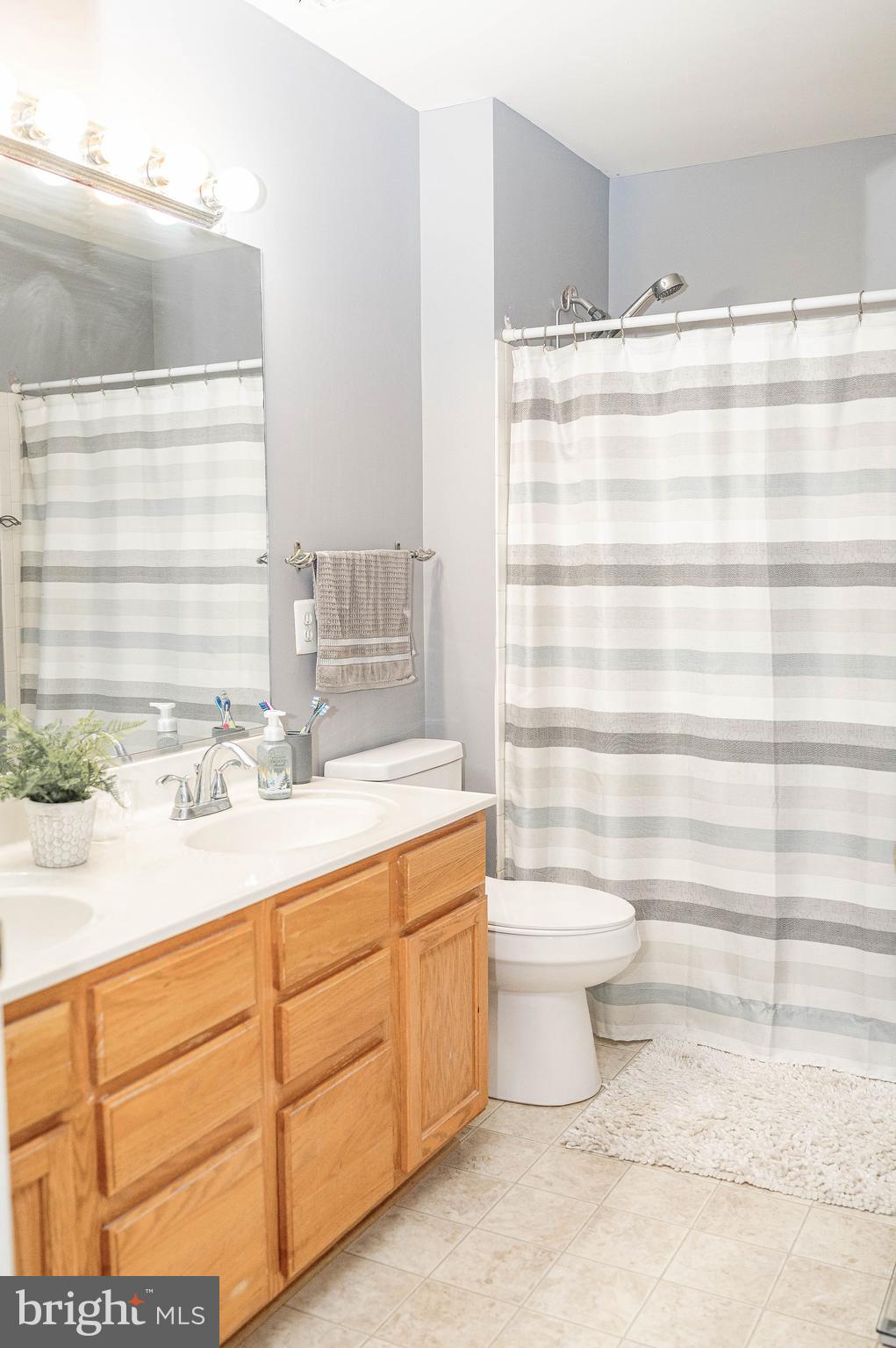 LOCUST HILL - Residential