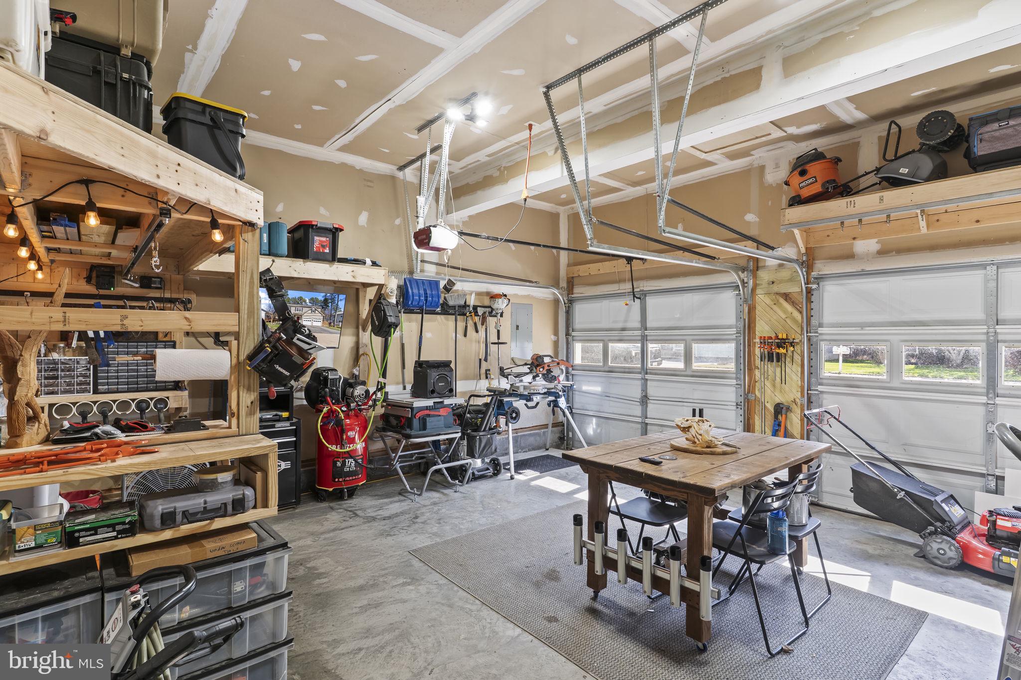 KEDGES STRAIT - Residential