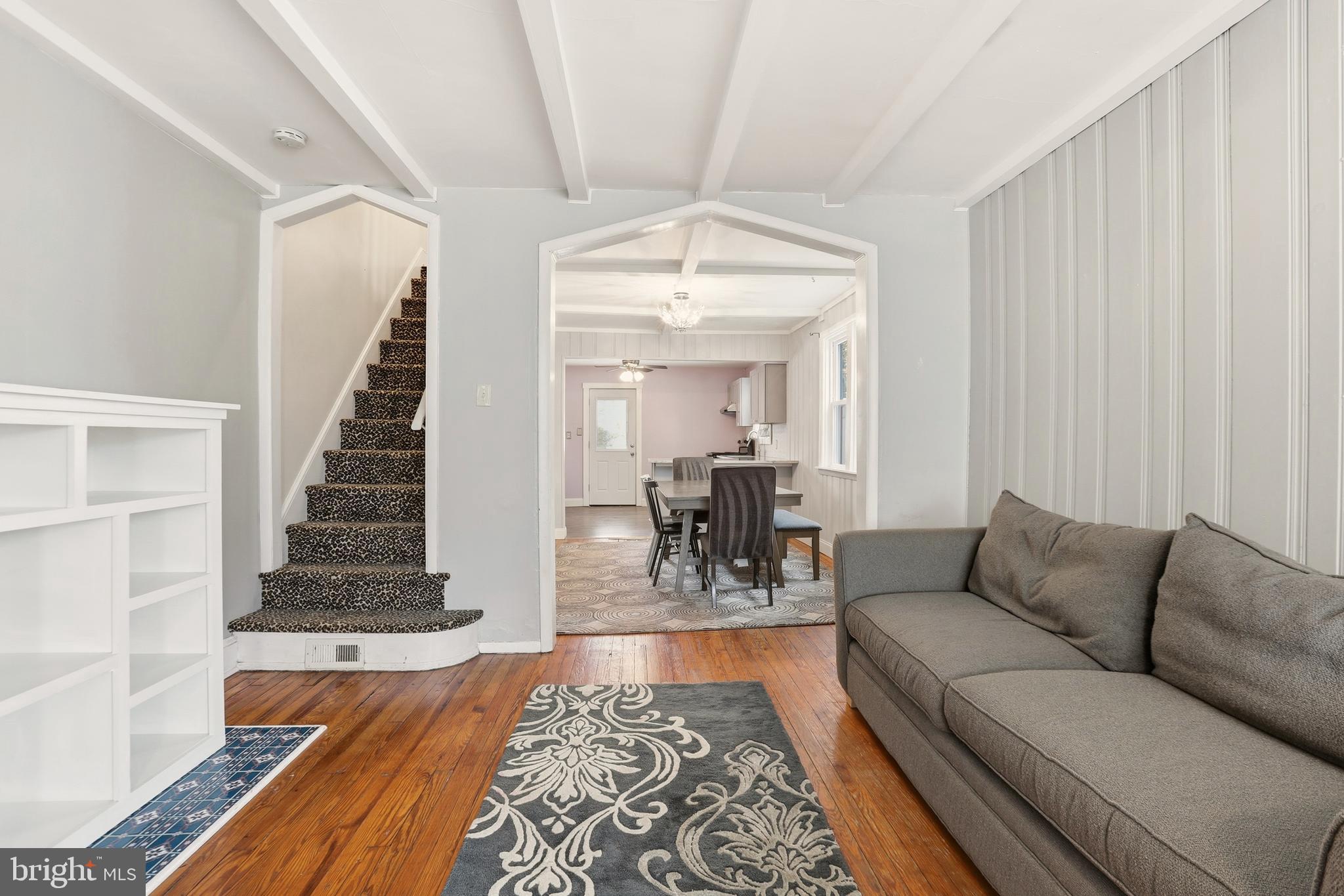 75 E COLLINGS AVENUE