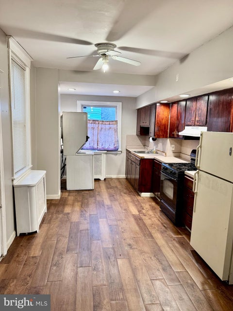 Townhouse For Sale - 4808 B Street<br/> PHILADELPHIA, PA 19120