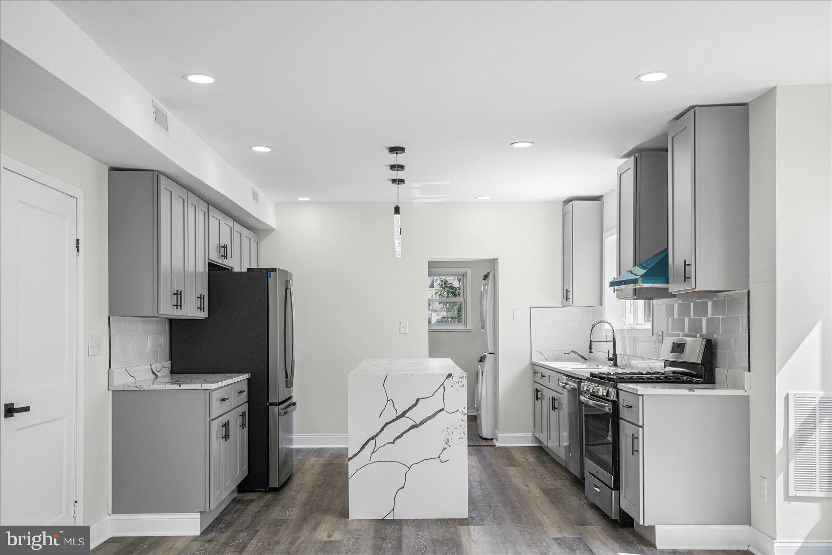 PARKVILLE - Residential