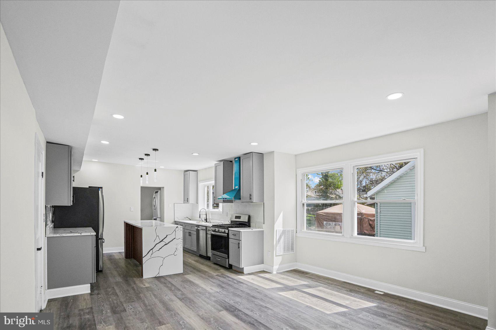 PARKVILLE - Residential