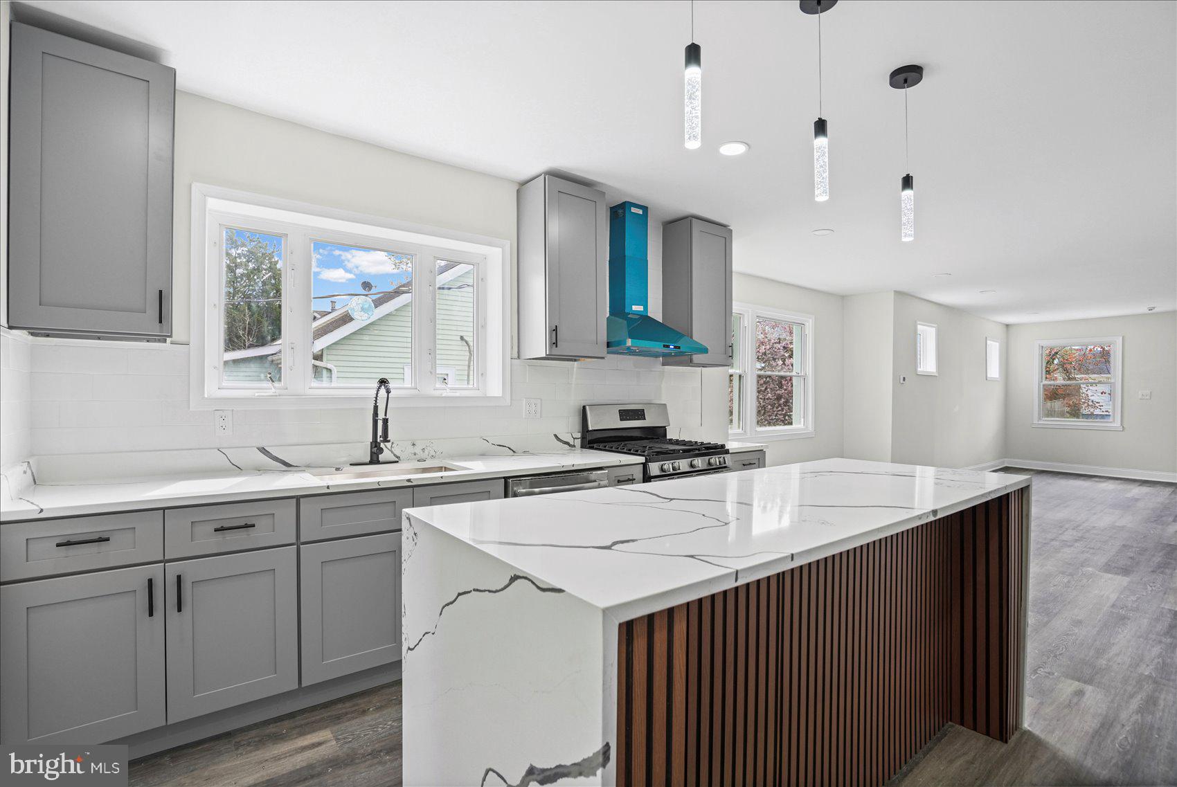 PARKVILLE - Residential