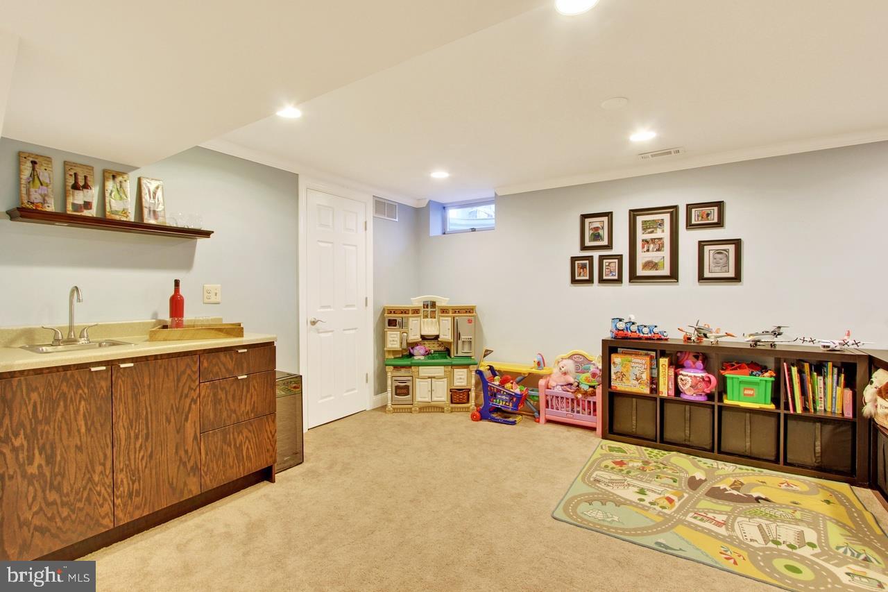 FEDERAL HILLS - Residential