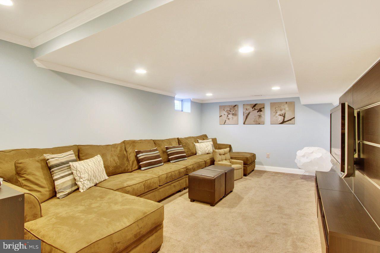 FEDERAL HILLS - Residential