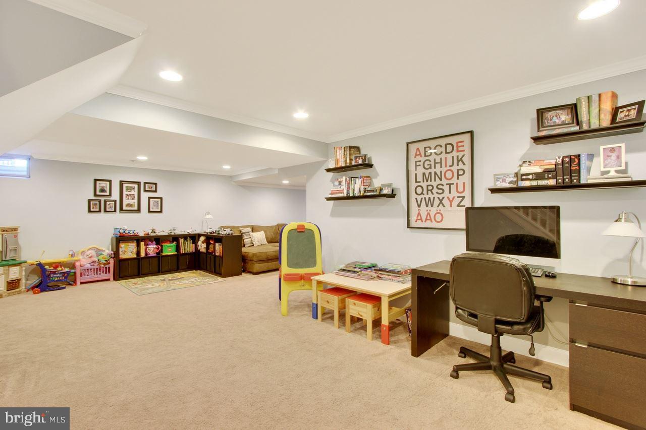 FEDERAL HILLS - Residential