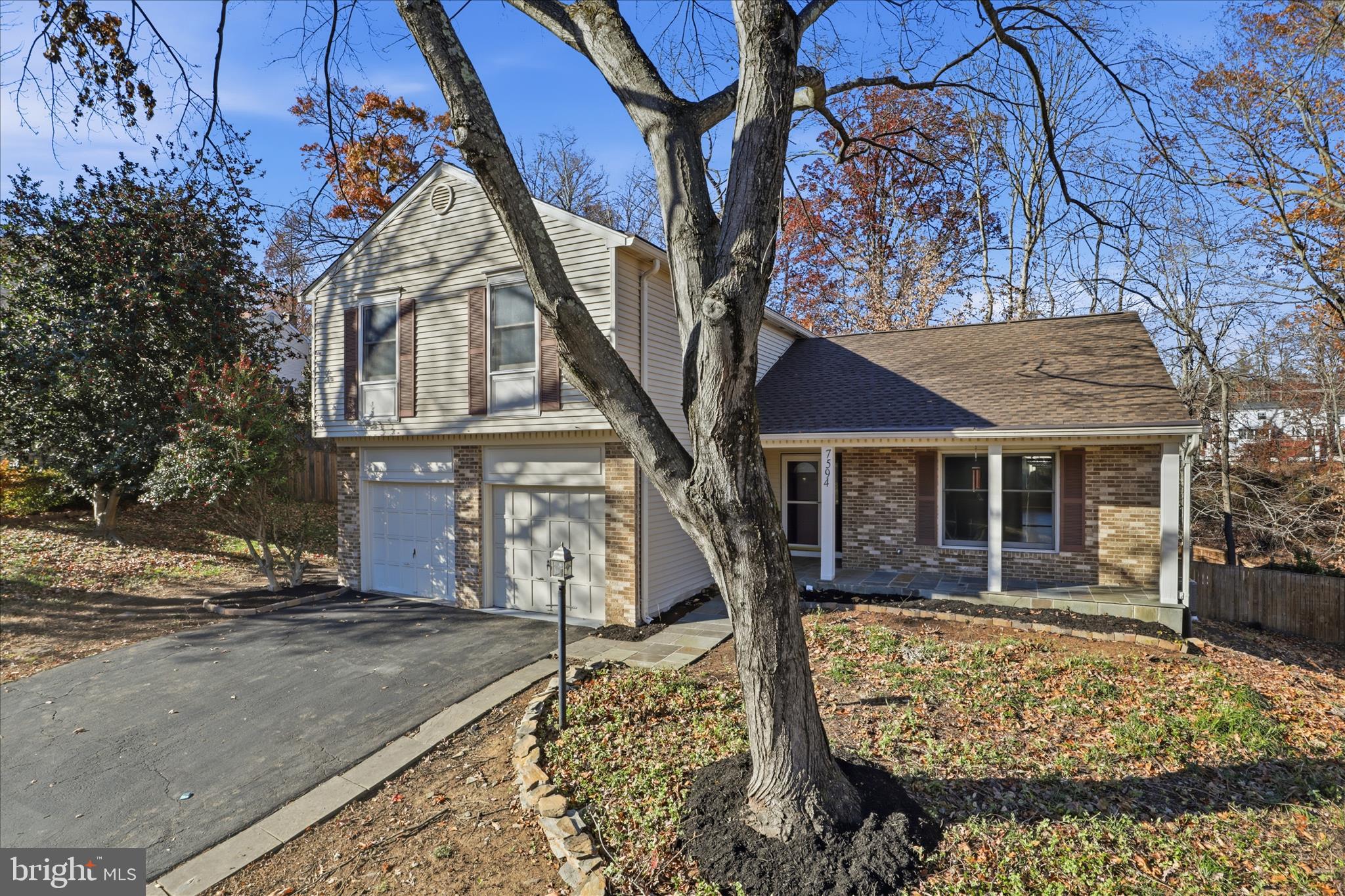 7594 WOODSTOWN DRIVE