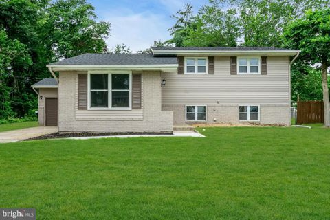 Homes For Sale - 1204 Tanner Avenue<br/> BURLINGTON, NJ 08016