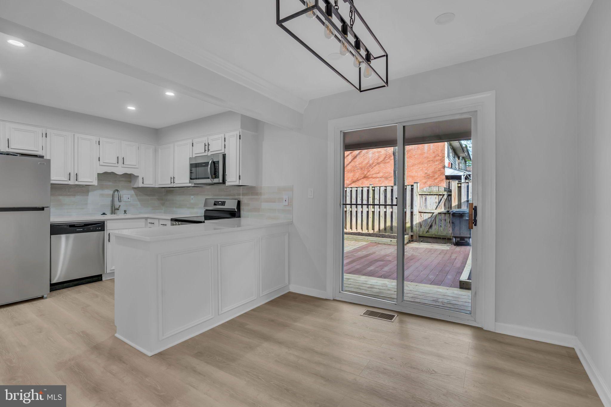 PEMBROOK OF LOUDOUN - Residential