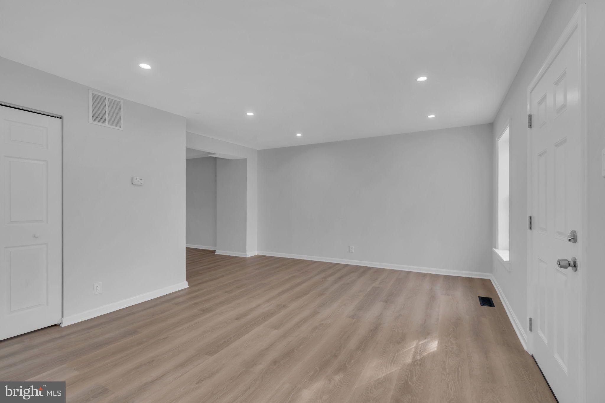 PEMBROOK OF LOUDOUN - Residential