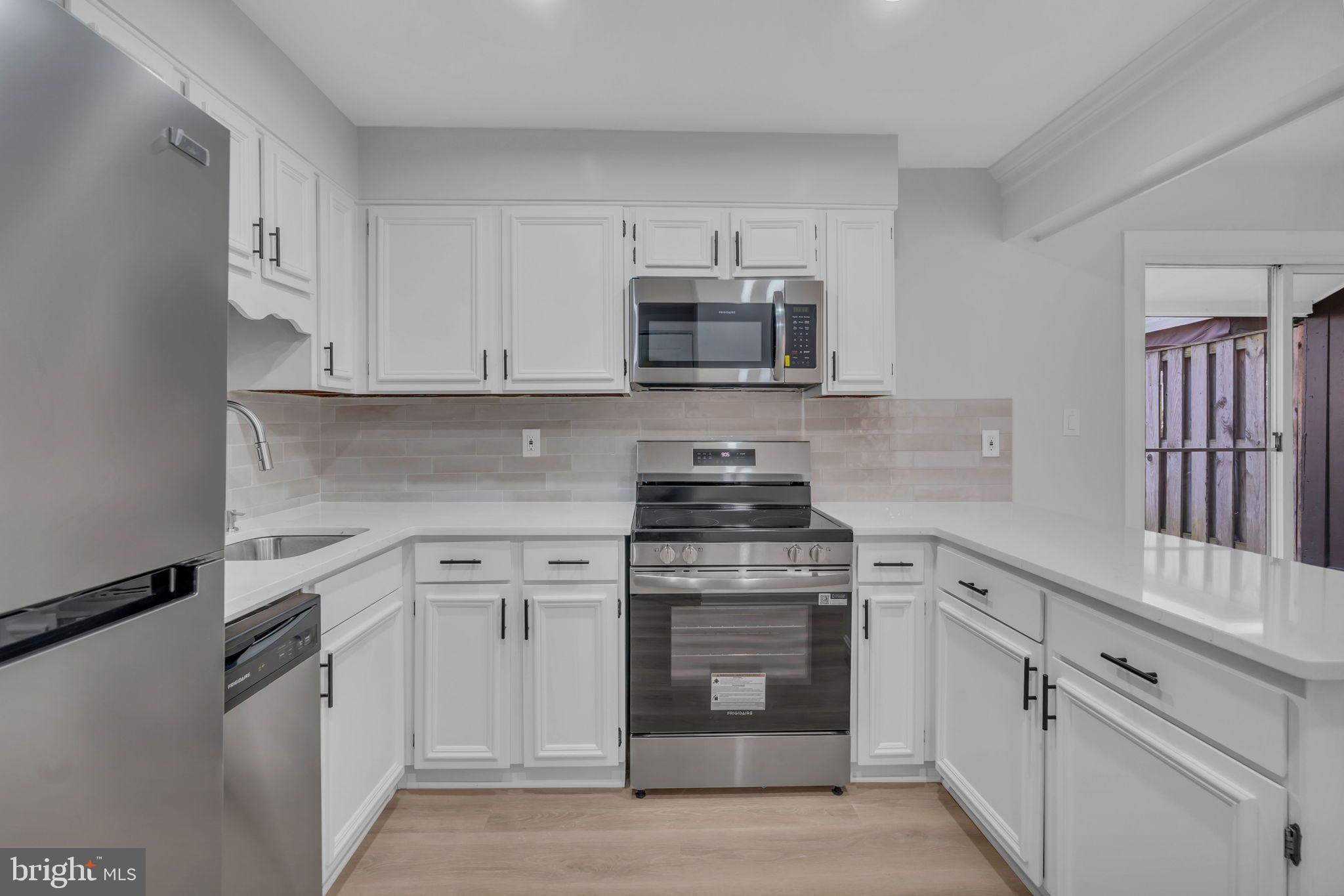 PEMBROOK OF LOUDOUN - Residential