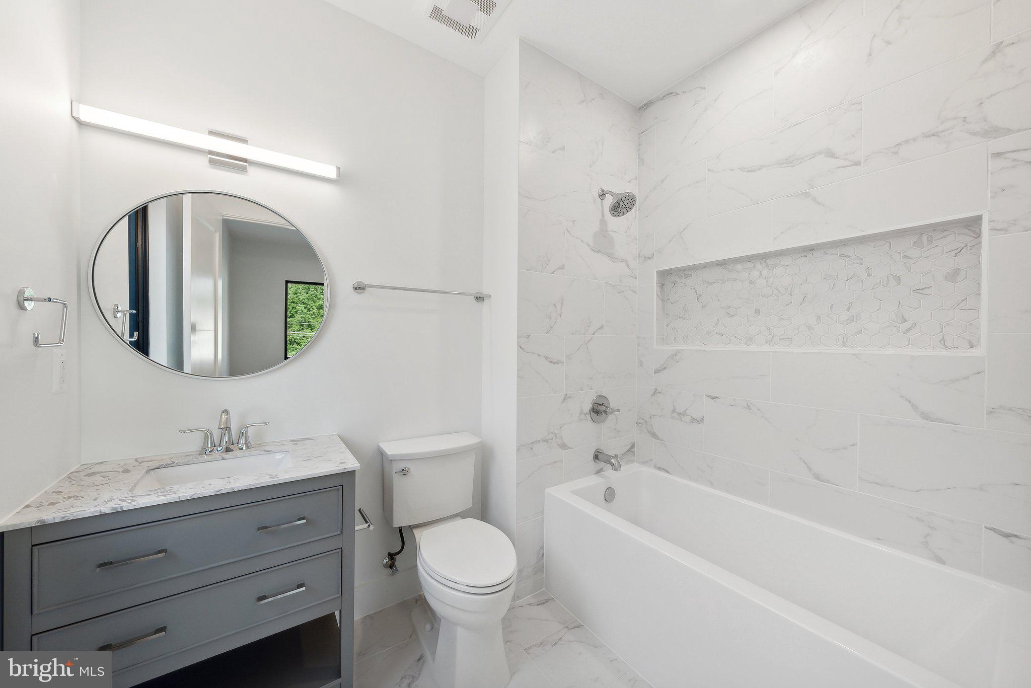 CHURCHILL - Residential