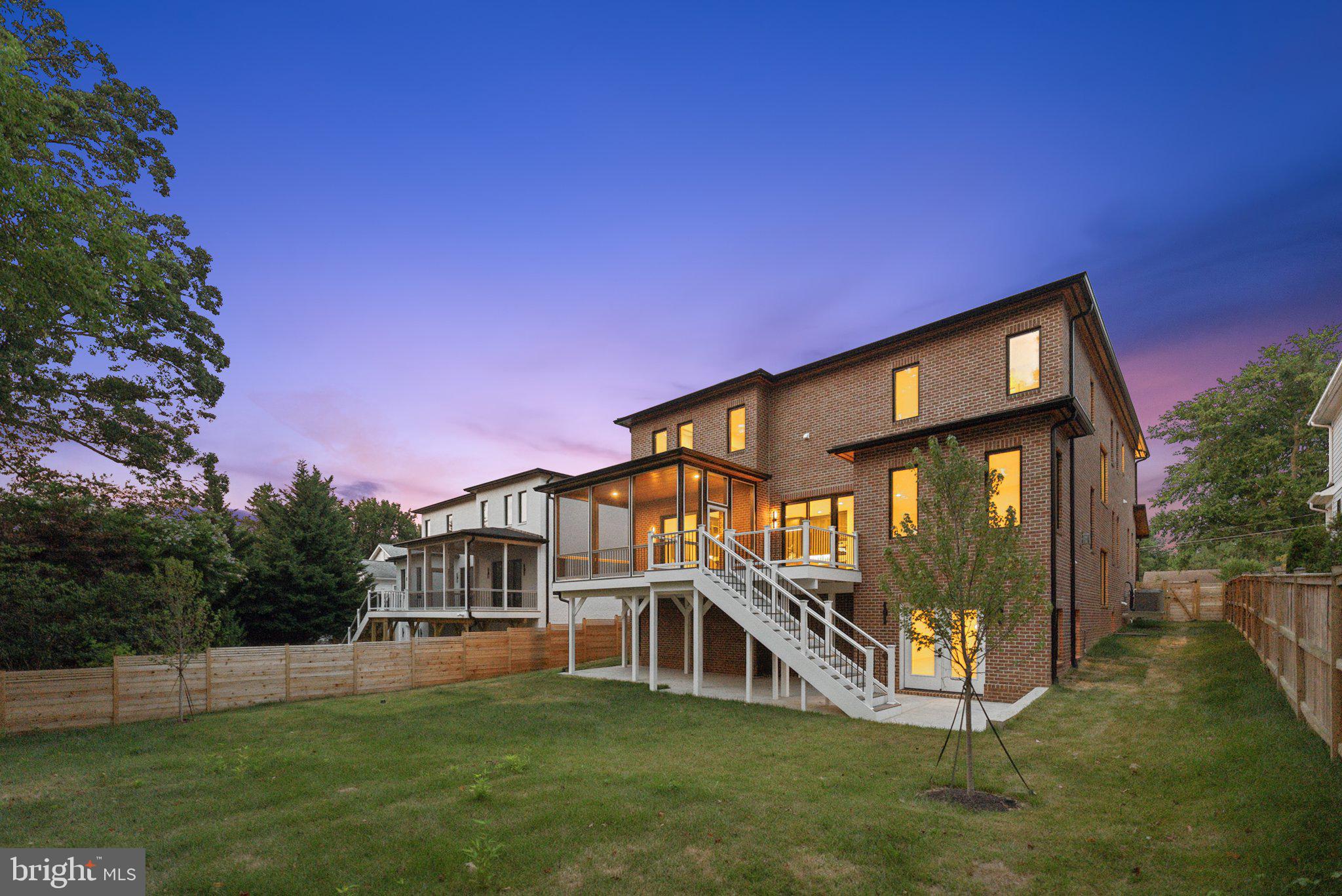 CHURCHILL - Residential