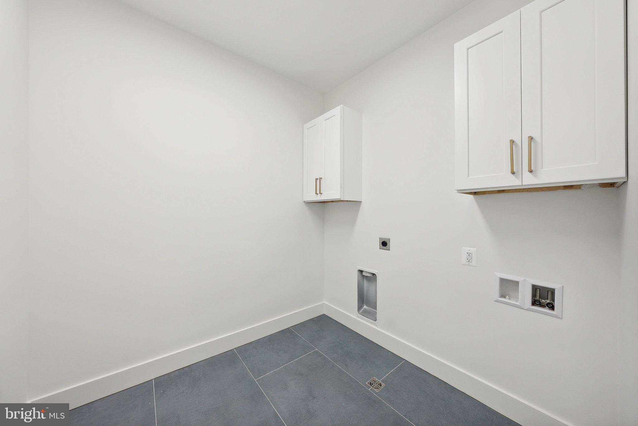 CHURCHILL - Residential