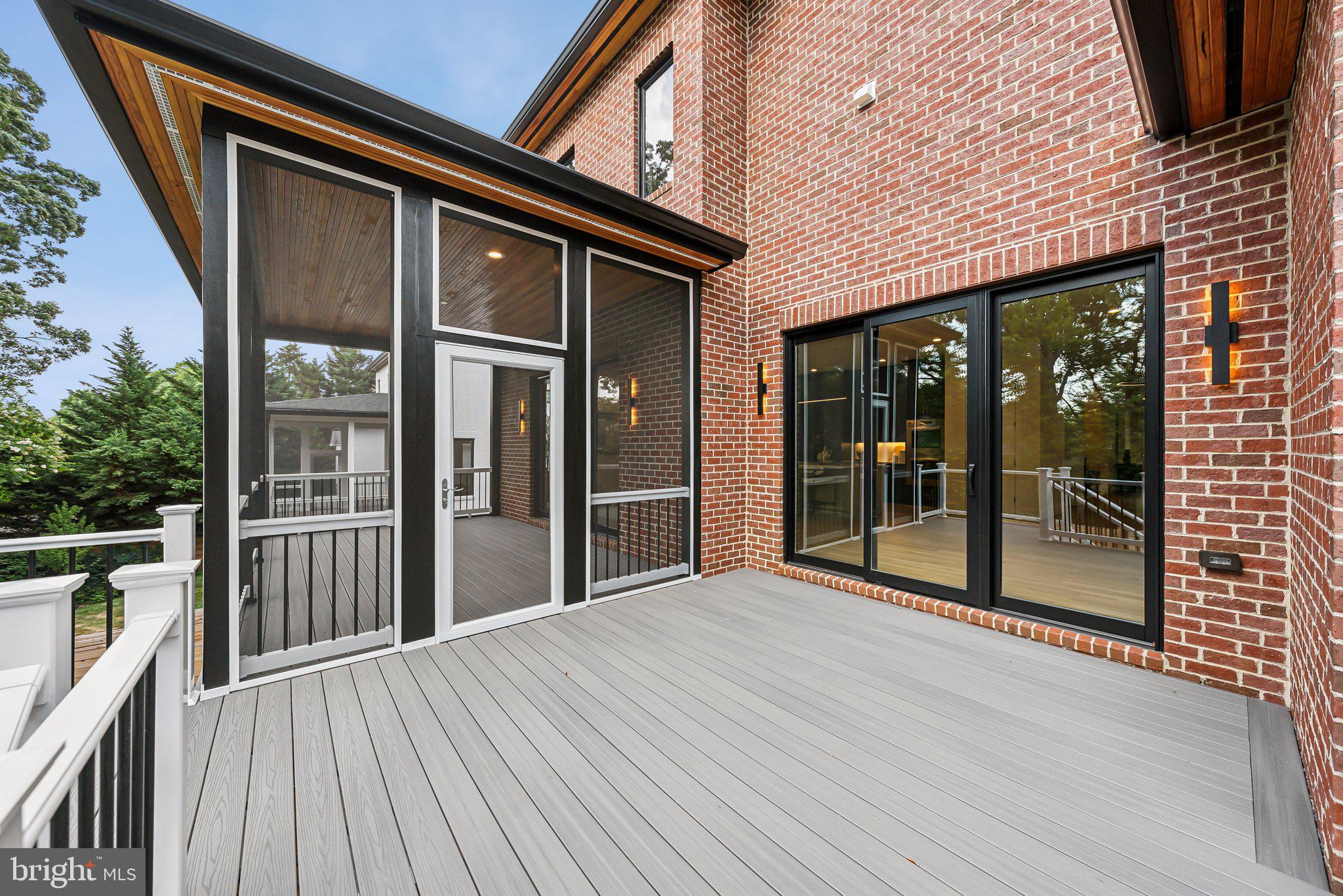 CHURCHILL - Residential