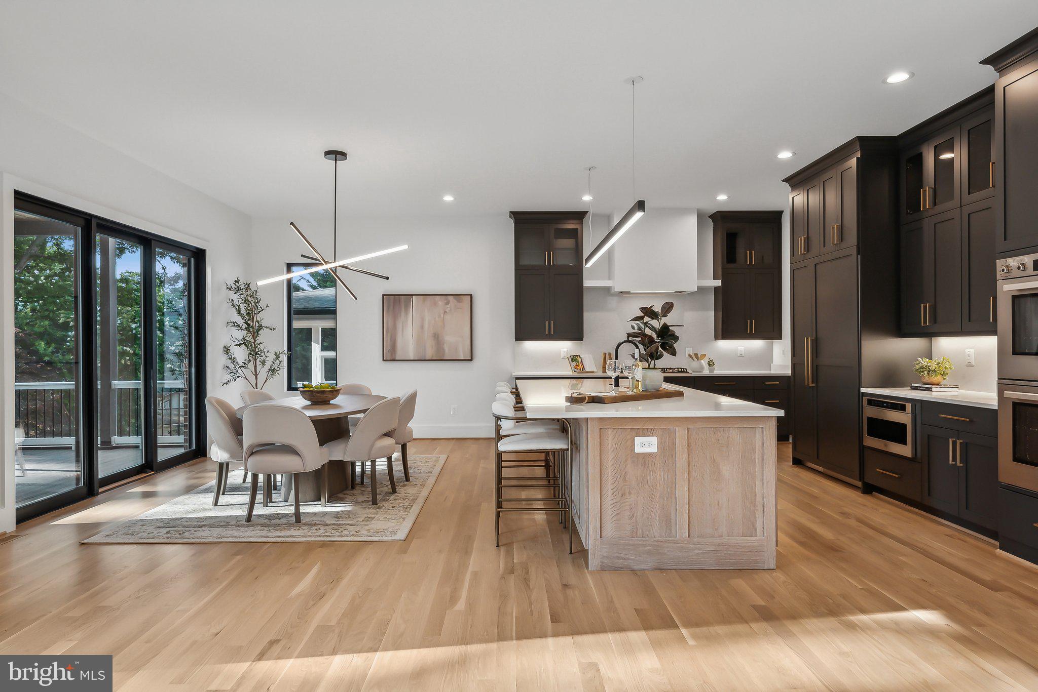 CHURCHILL - Residential