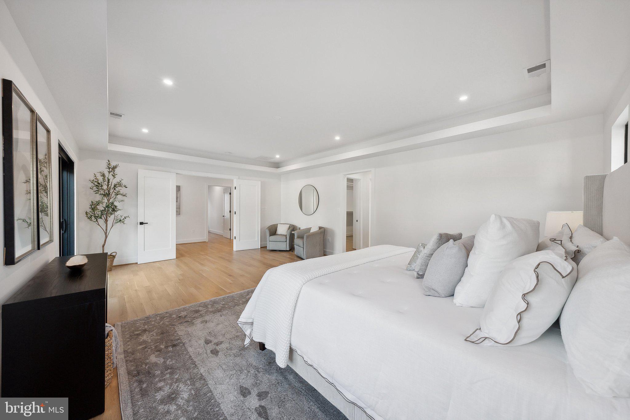 CHURCHILL - Residential