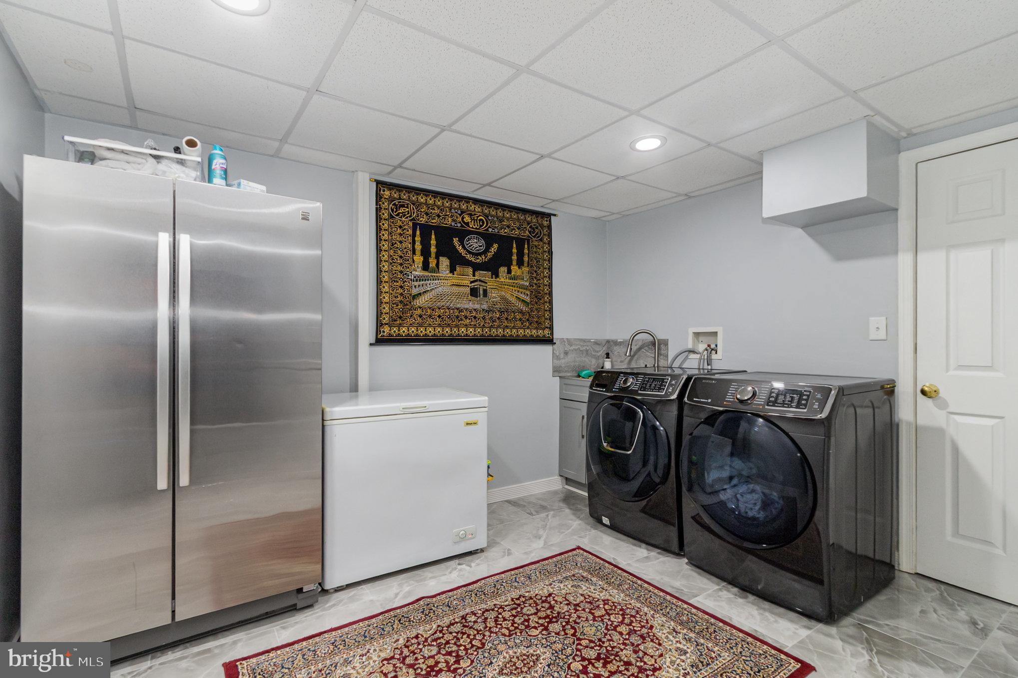 ASHTON VALLEY - Residential Lease