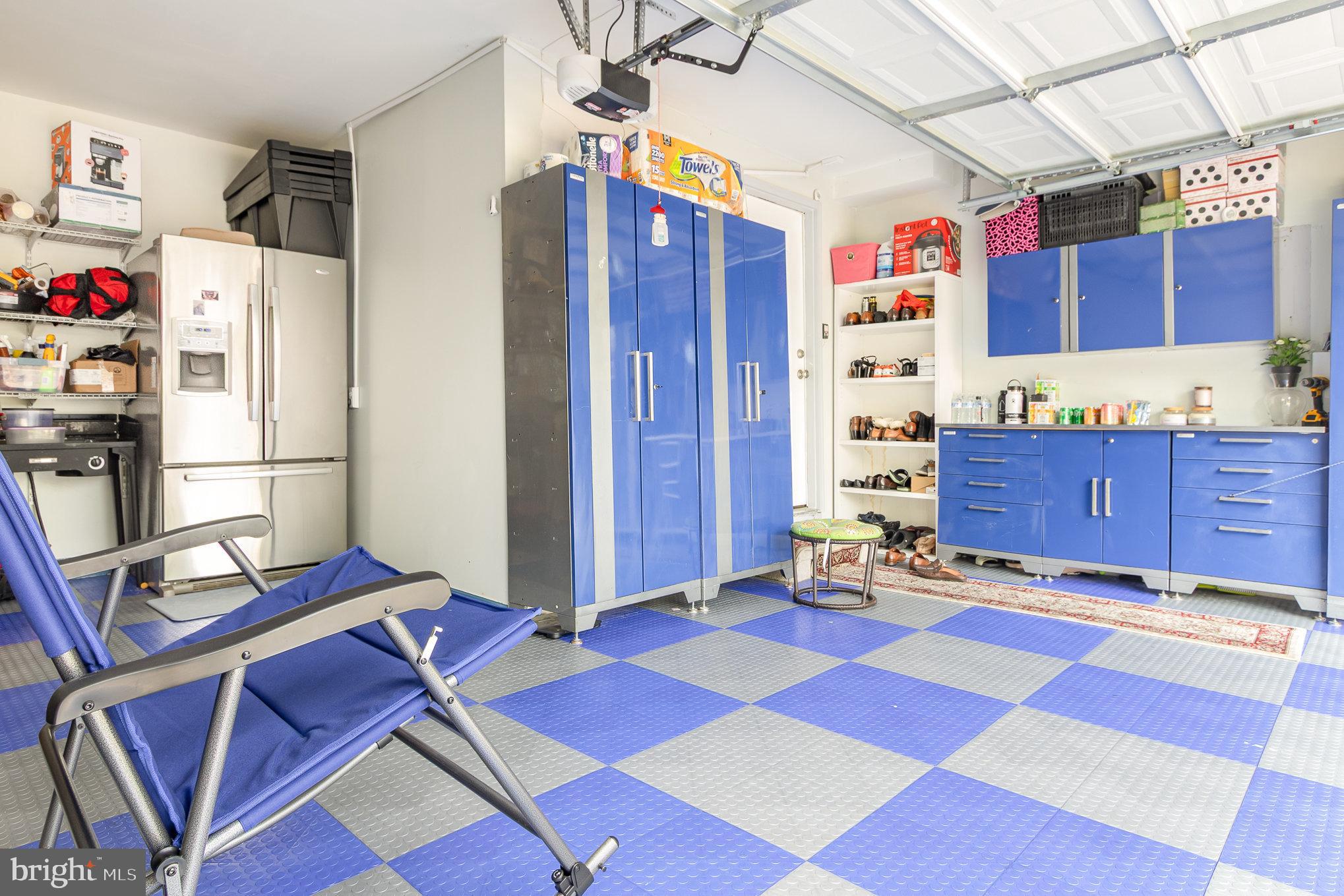 ASHTON VALLEY - Residential Lease