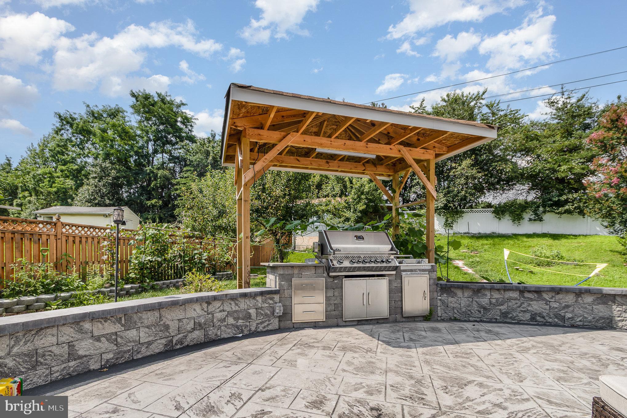 ASHTON VALLEY - Residential Lease